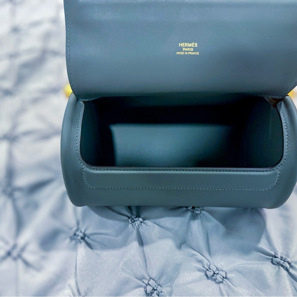 Hermes Maximors Bag in Gris Meyer - Picture 10 of 14